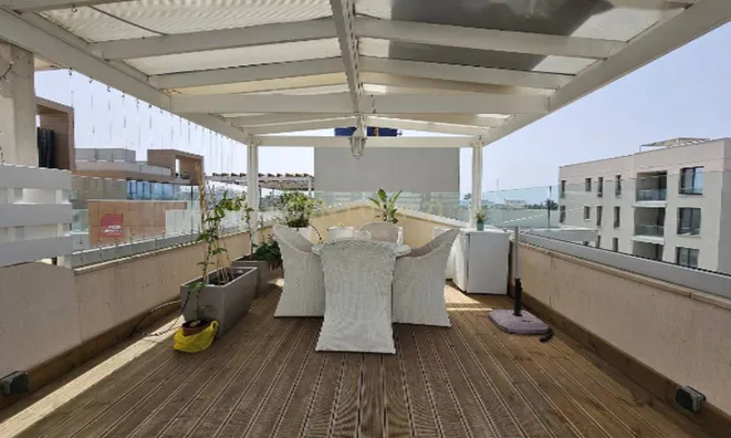 Недвижимость 3 Bedroom Penthouse Apartment For sale in Germasogeia, Limassol: 1