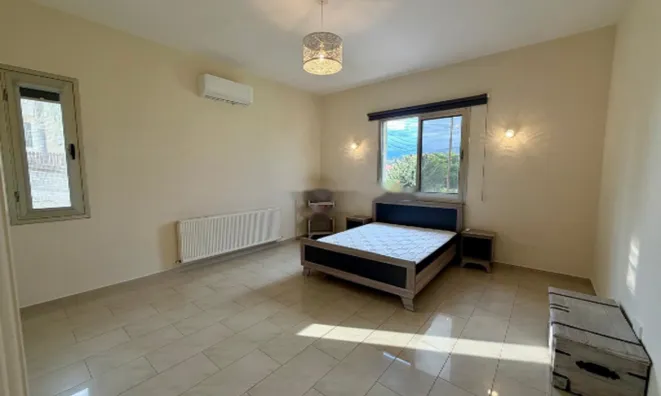 Недвижимость 4 Bedroom Villa For Rent in Parekklisia, Limassol: 13