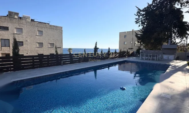 Недвижимость Luxury 3-Bedroom Seafront Apartment in Agios Tychonas, Limassol: 4