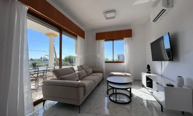 Недвижимость 3 Bedroom Apartment For Sale in Mesa Geitonia, Limassol: 2