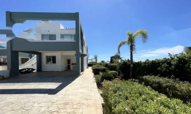 Недвижимость 3 Bedroom Apartment for Sale in Pervolia, Larnaca: 2