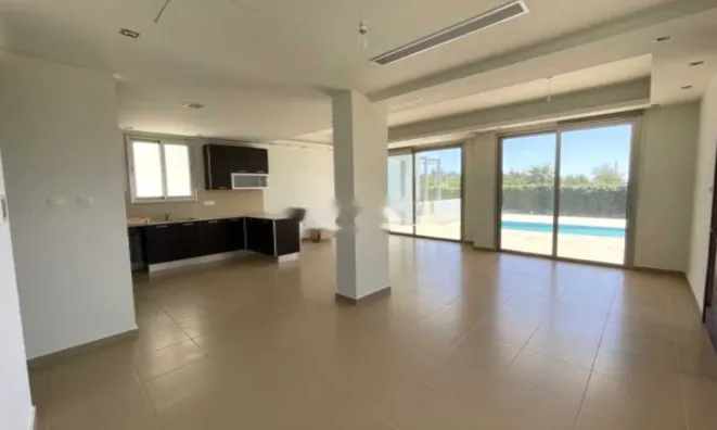 Недвижимость 3 Bedroom Apartment for Sale in Pervolia, Larnaca: 5