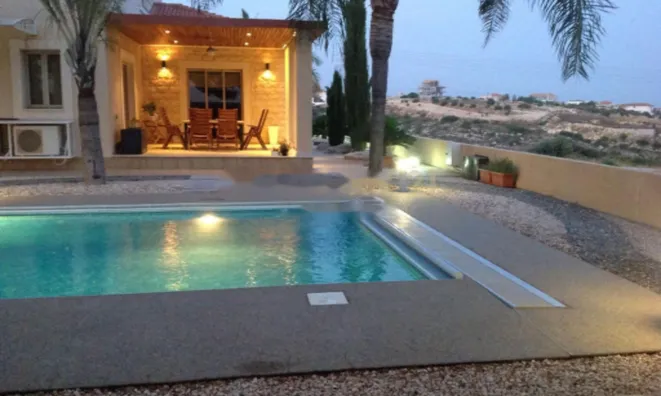 Недвижимость 5 Bedroom Villa For Sale In Limassol in Agia Fylaxis: 2