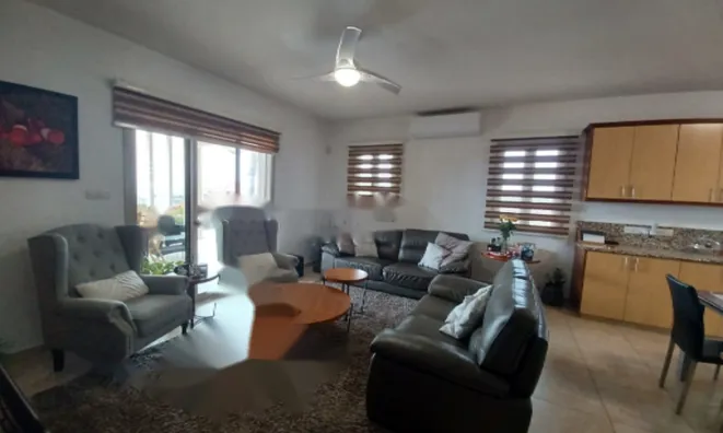 Недвижимость 5 Bedroom Villa For Sale In Limassol in Agia Fylaxis: 9