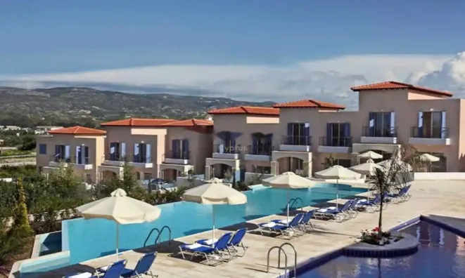 Недвижимость 3 Bedroom Townhouse in Prodromi, Paphos: 2