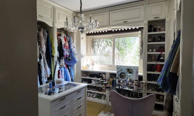 Недвижимость Stunning 4-Bedroom Villa in Agios Athanasios – Just Steps from the Beach: 13