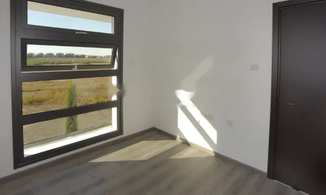 Недвижимость 5 Bedroom House For Sale in Larnaca, Dhekelia: 5