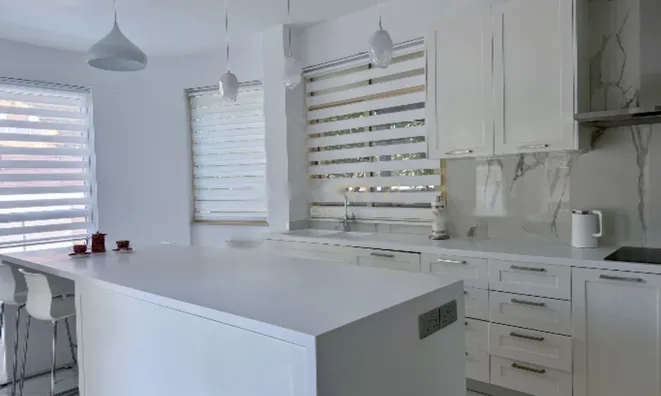 Недвижимость 5 Bedroom Coastal Villa for Sale in Pyrgos, Limassol: 6