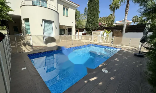 Недвижимость 5 Bedroom Coastal Villa for Sale in Pyrgos, Limassol: 12