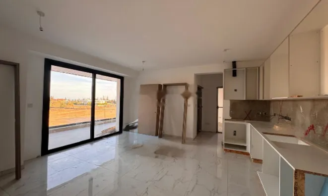 Недвижимость 2 Bedroom Apartment For Sale in Mesa Geitonia, Limassol: 2