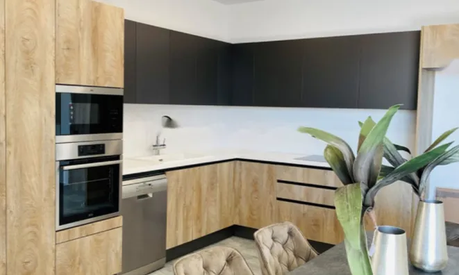 Недвижимость 3 Bedroom Apartment for Sale in Limassol, Agios Tychonas: 1