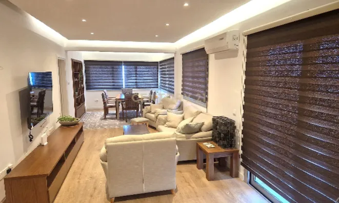 Недвижимость 3 Bedroom Seaview Penthouse For Sale in Agios Tychonas, Limassol: 4