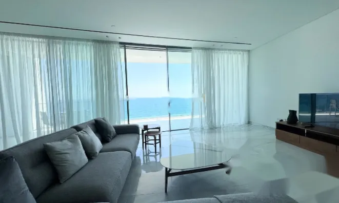 Недвижимость Exclusive 3 Bedroom Seaview Apartment For Sale in Neapolis, Limassol: 3
