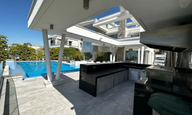 Недвижимость 5 Bedroom Villa For Sale in Limassol, Parekklisia Tourist Area: 3