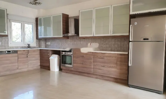 Недвижимость Charming 2 Bedroom Duplex Just Steps from the Sea in a Beautiful Complex: 1