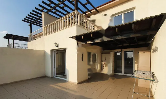 Недвижимость Charming 2 Bedroom Duplex Just Steps from the Sea in a Beautiful Complex: 15