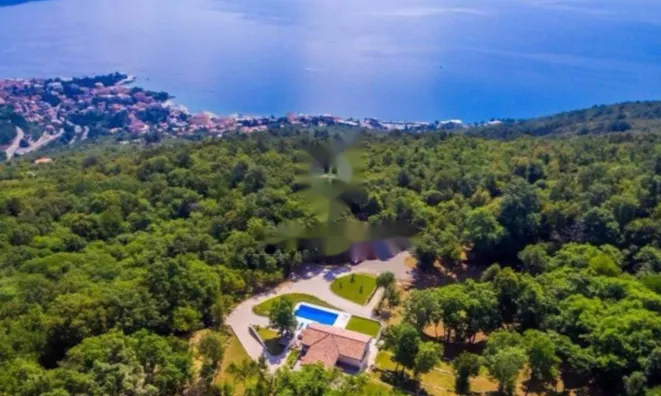 Недвижимость Семейный дом Вепринац: 1