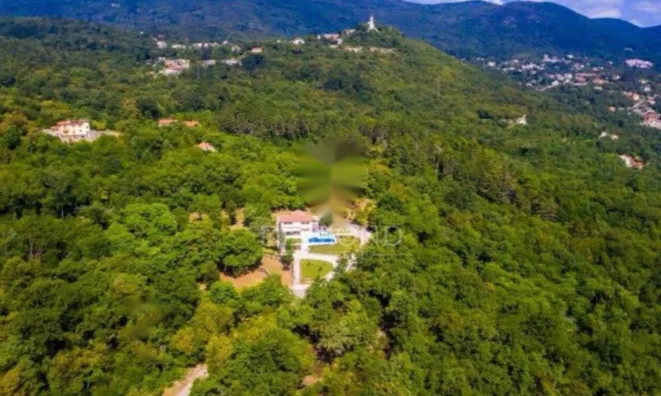 Недвижимость Семейный дом Вепринац: 2