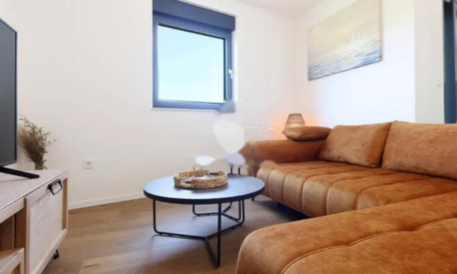 Недвижимость Трёхкомнатная квартира Оприч: 6