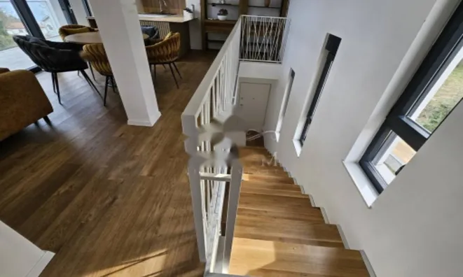 Недвижимость Трёхкомнатная квартира Оприч: 17