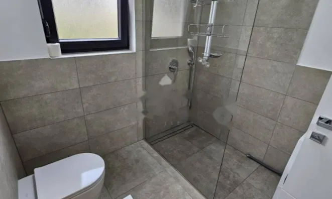 Недвижимость Трёхкомнатная квартира Оприч: 31