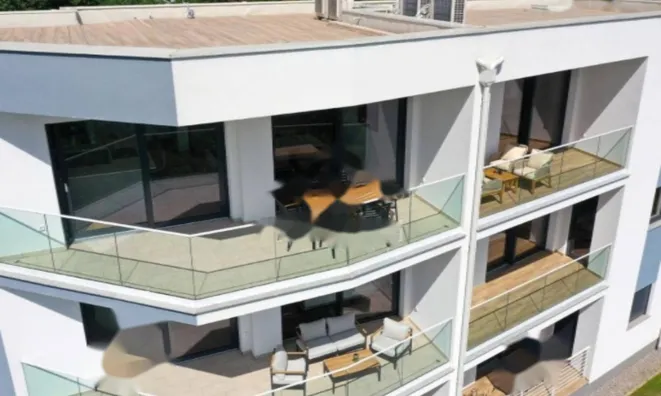 Недвижимость Трёхкомнатная квартира Оприч: 38