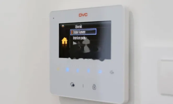 Недвижимость Трёхкомнатная квартира Оприч: 39