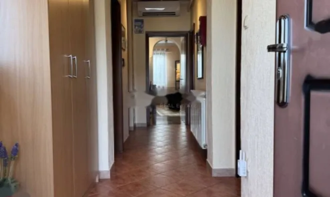 Недвижимость Четырехкомнатная квартира Центр: 20