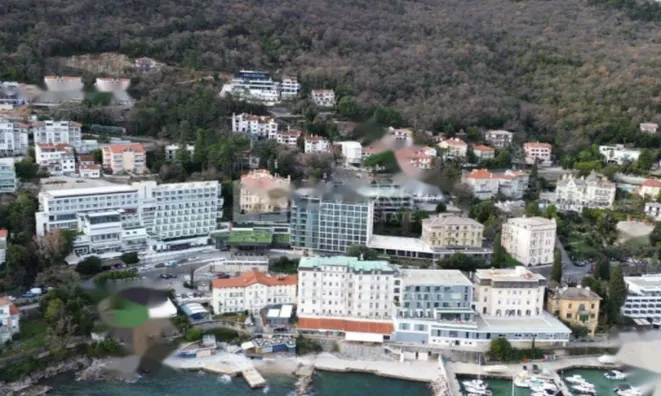 Недвижимость Четырехкомнатная квартира Центр: 30