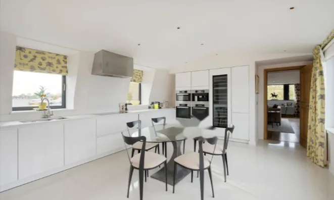 Недвижимость Manresa Road: 1