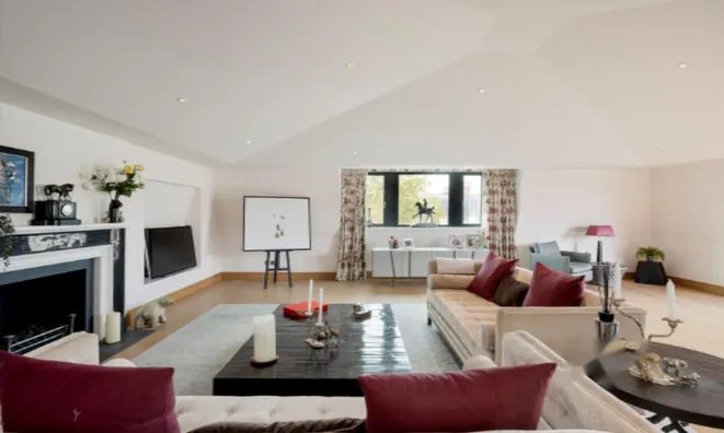 Недвижимость Manresa Road: 13