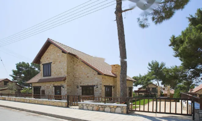 Недвижимость 4 Bedroom Detached house in Souni-Zanakia, Limassol: 4