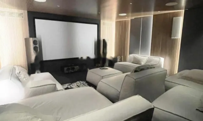 Недвижимость Luxury 6 Bedroom Villafor Sale in Agios Tychonas, Limassol: 11