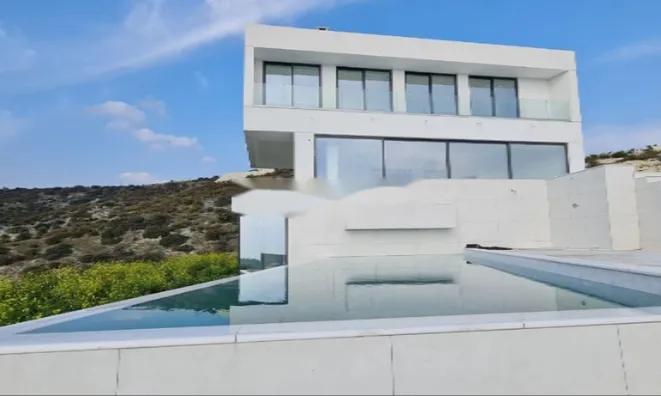 Недвижимость 7 Bedroom Villa For Sale in Agios Tychonas: 1