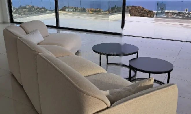 Недвижимость 7 Bedroom Villa For Sale in Agios Tychonas: 5