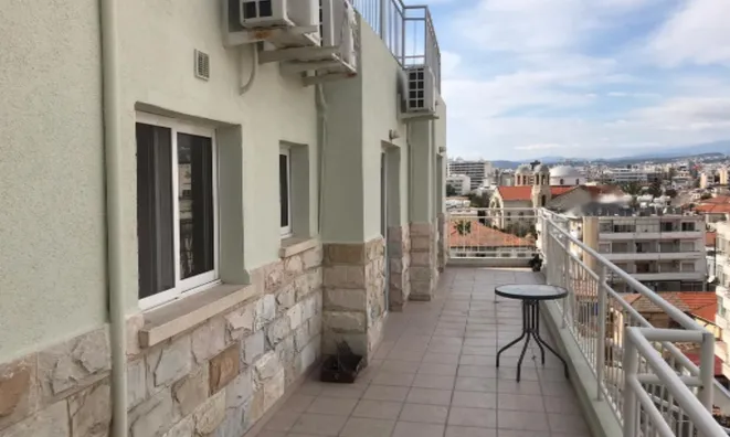 Недвижимость 2 Bedroom Apartment with Sea View for Sale in Limassol, Agia Triada: 6
