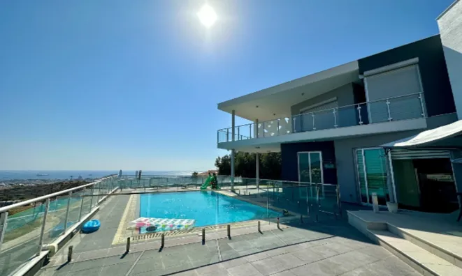 Недвижимость 6 Bedroom Villa For Sale in Agios Athanasios, Limassol: 1