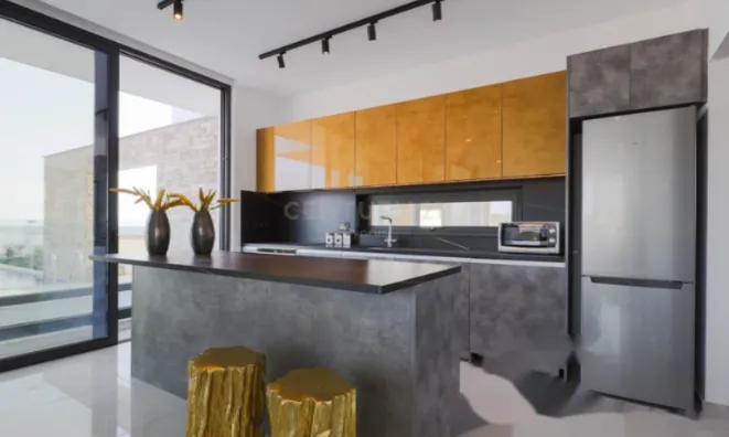 Недвижимость 5 Bedroom Villa For Sale in Agia Napa: 3