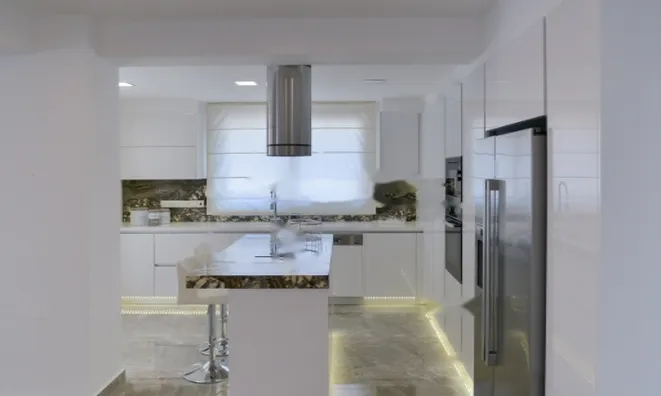 Недвижимость 5 Bedroom Villa in Agios Tychonas, Limassol: 2