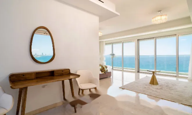 Недвижимость 4 Bedroom Luxury Penthouse Apartment for Sale in Pyrgos Coastal, Limassol: 14