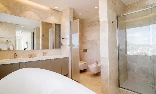 Недвижимость 4 Bedroom Luxury Penthouse Apartment for Sale in Pyrgos Coastal, Limassol: 20