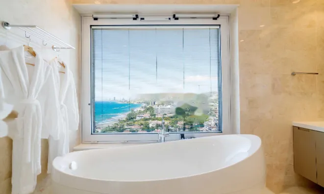 Недвижимость 4 Bedroom Luxury Penthouse Apartment for Sale in Pyrgos Coastal, Limassol: 23