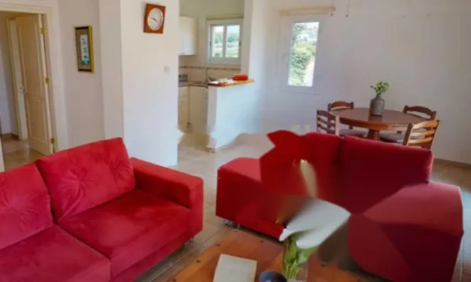 Недвижимость 2 Bedroom Penthouse Apartment For Sale in Paphos, Tombs of the Kings: 2