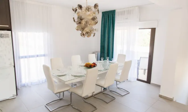 Недвижимость 4 Bedroom Villa in Famagusta, Protaras area: 8