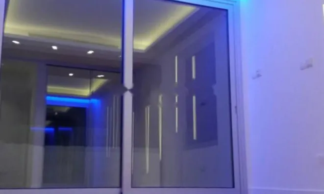 Недвижимость 4 Bedroom Apartment Across the Sea for Sale in Limassol, Agios Tychonas: 14