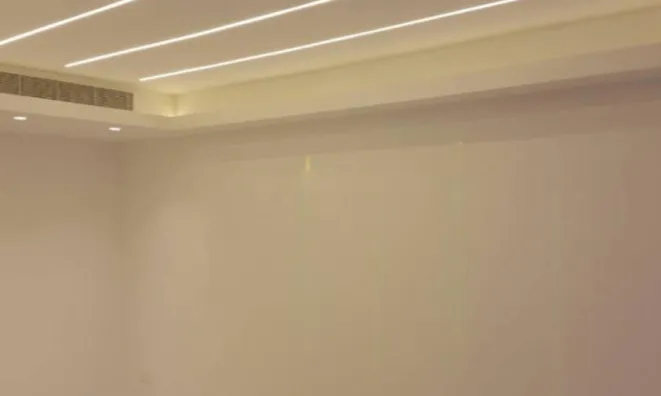 Недвижимость 4 Bedroom Apartment Across the Sea for Sale in Limassol, Agios Tychonas: 16