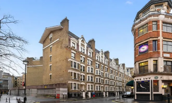 Недвижимость Charing Cross Road: 9