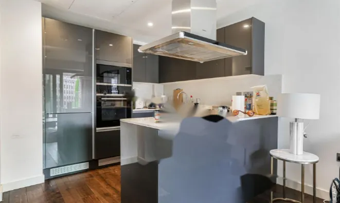 Недвижимость 85 Royal Mint Street: 1