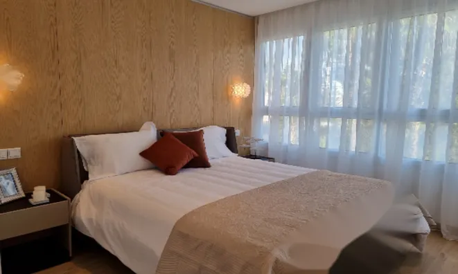 Недвижимость 3 Bedroom Seafront Apartment for Sale in Potamos Germasogeias, Limassol: 5