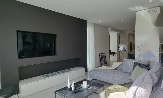 Недвижимость 3 Bedroom Seafront Apartment for Sale in Potamos Germasogeias, Limassol: 11